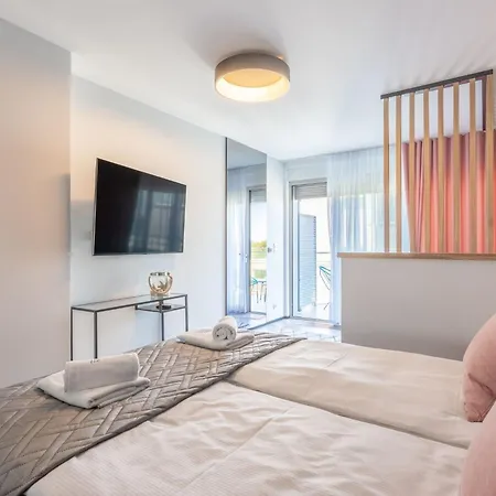 Topmoderne Albus 419 By Interhome *